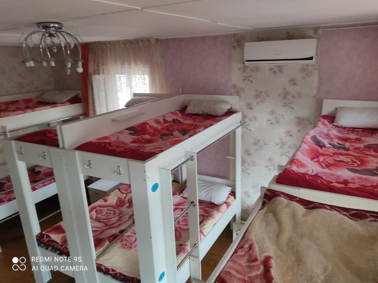 Hostel "Ormanova" Алма Ата Екстериор снимка